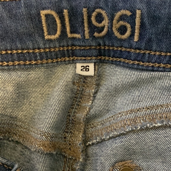 VGUC DL1961 jeans - Picture 8 of 11